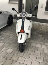 Vespa GTS 125 Super Sport - VESPA GTS 125 SUPER SPORT