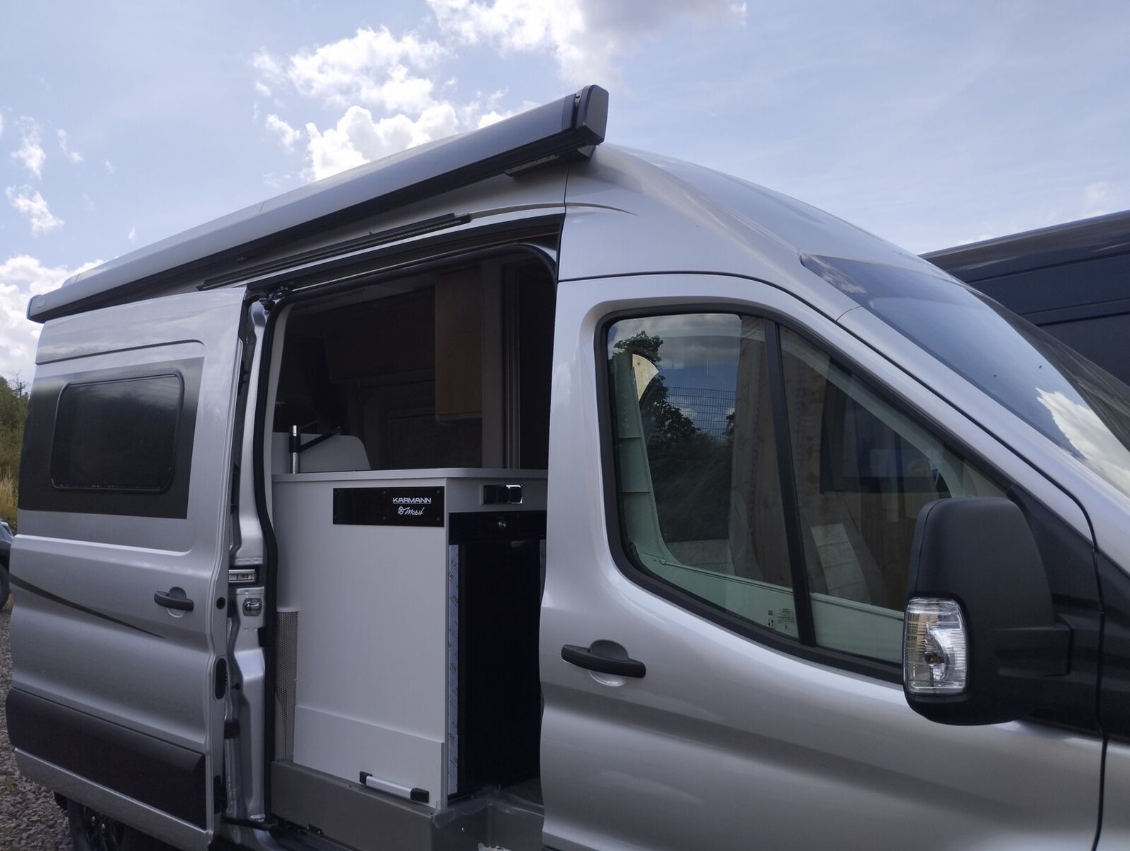 Fahrzeugabbildung Karmann Dexter 570 4x4