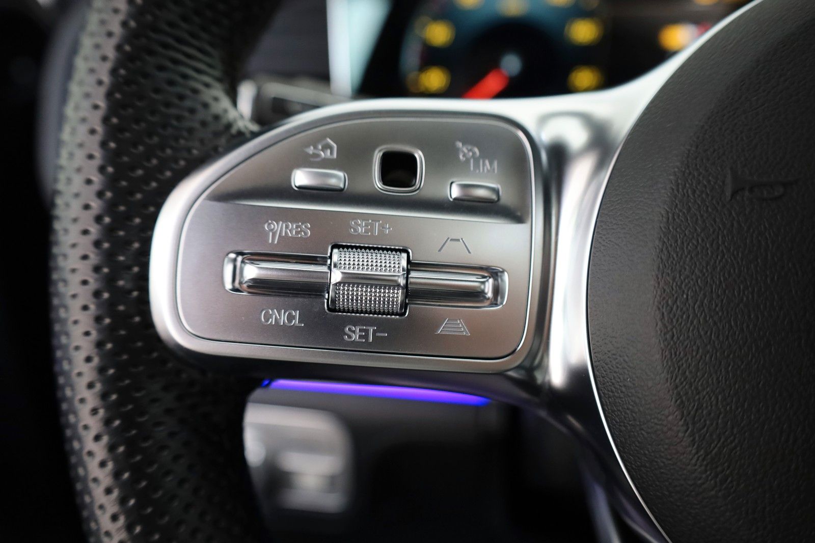 Fahrzeugabbildung Mercedes-Benz GLE 350de Coupe AMG line,Pano,HUD,360°,Burmester