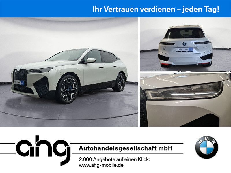 BMW iX xDrive40 Sportpaket Klimaaut. AHK