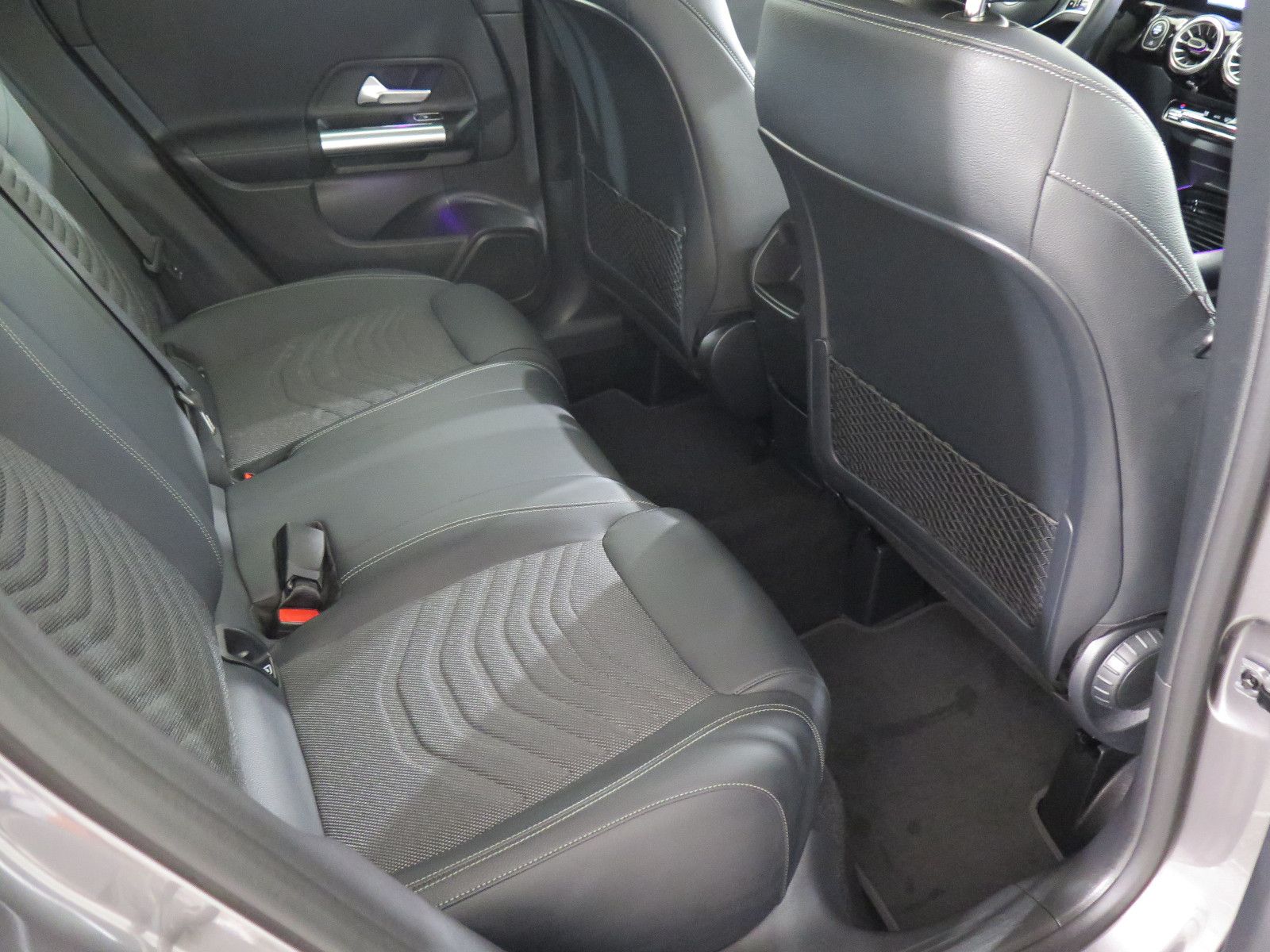 Mercedes-Benz GLA 220 4Matic Edition Progressive Line foto 16