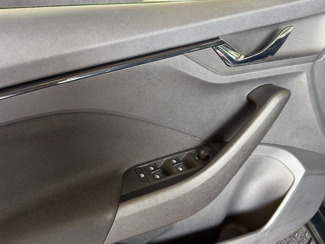 Kamiq / 1.0 TSI / 37.000 km /LED /CarPlay /SHZ