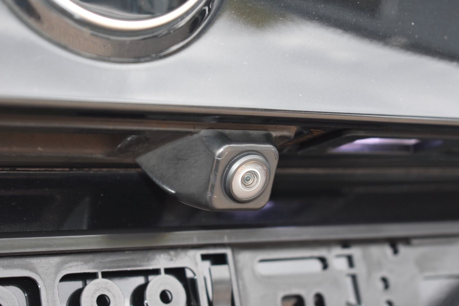 Fahrzeugabbildung BMW 530d Touring xDrive MSport LASER/HUD/KEYLESS/AHK