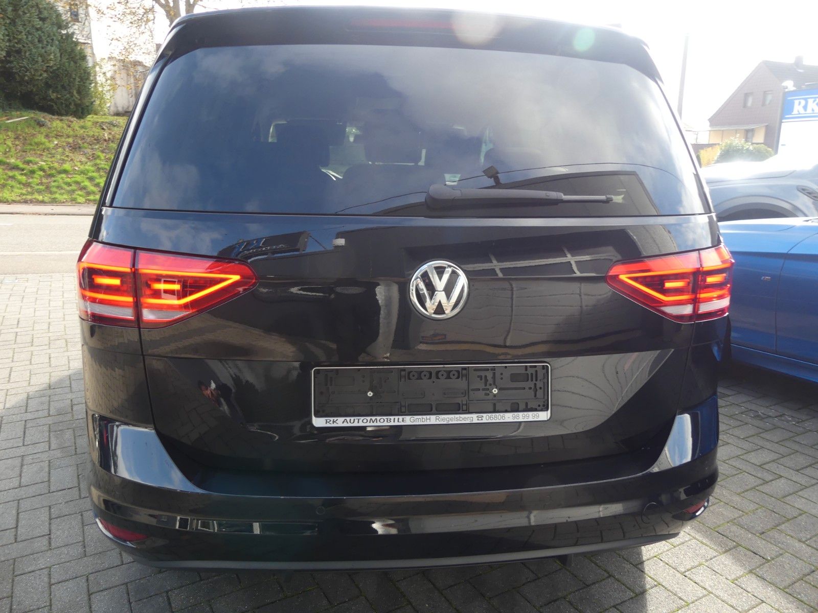 Fahrzeugabbildung Volkswagen Touran Join 7 Sitzer  Navi AHK SHZ LED Licht