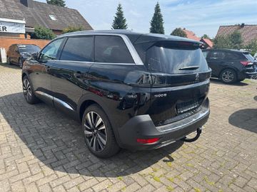 Peugeot 5008 GT AHKRückfahrkamera