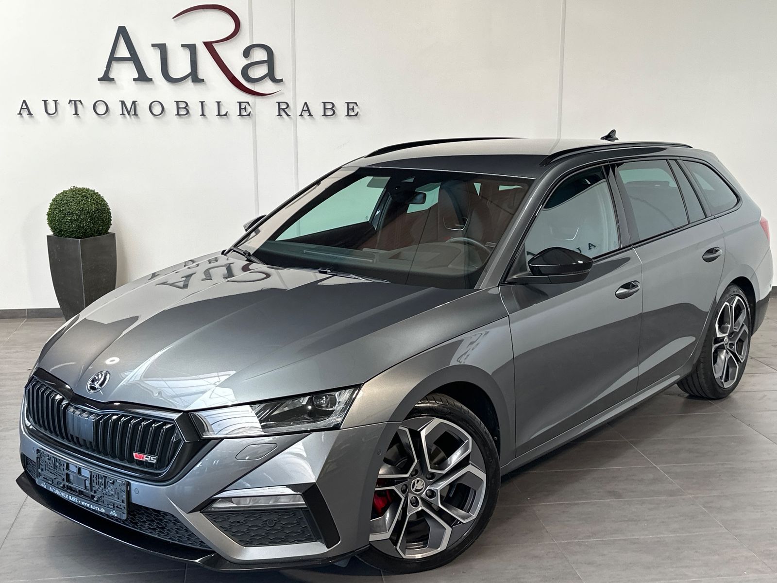 Fahrzeugabbildung SKODA Octavia Combi RS Plus NAV+MATRIX+AHK+ACC+HUD+1HD