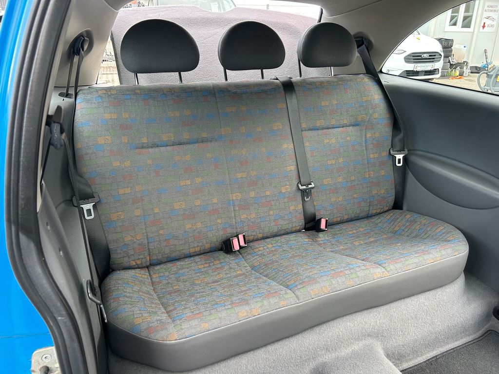 Car Image 21