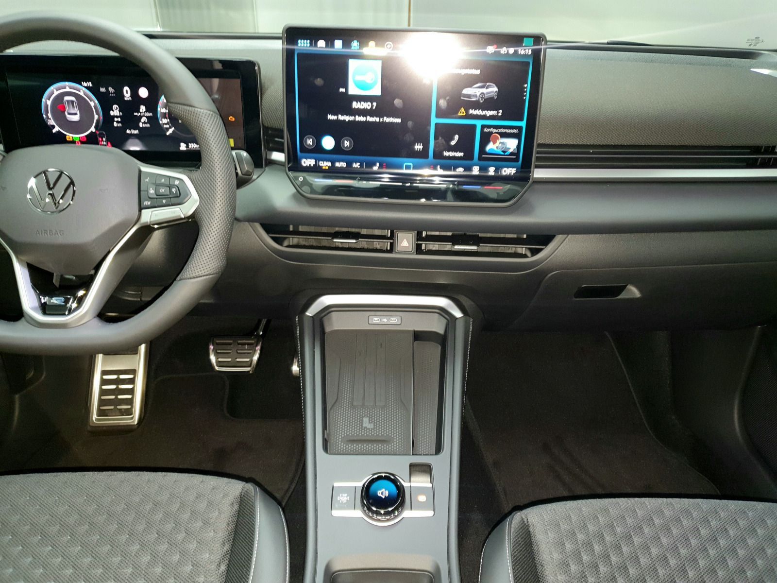Volkswagen T-Roc - Bild 12