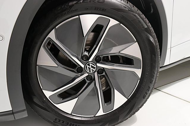 ID.5 Pure 125kW AHK Wärmep. EasyOpen&Close IQ.LI