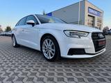 Audi A3 Sportback sport,Klima,Sitzhz,Pano,Xenon,Tempo - Audi A3 mit Benzin-Antrieb: Kleinwagen, Schaltgetriebe