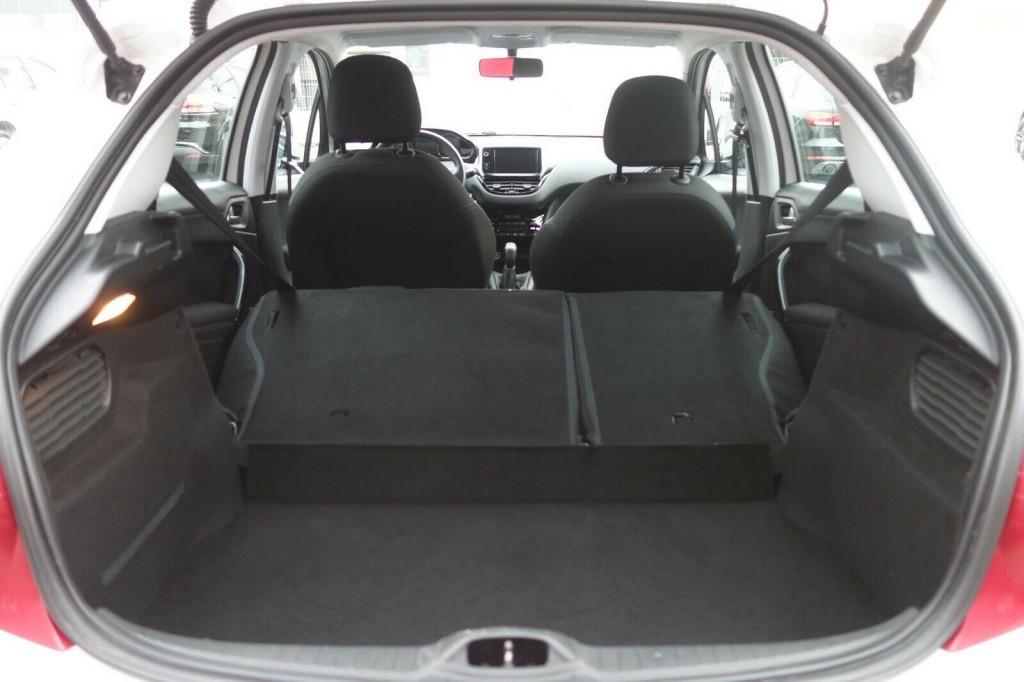 Peugeot 208 Active**KLIMA**TOUCHSCREEN**