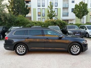Volkswagen Passat Variant - 7