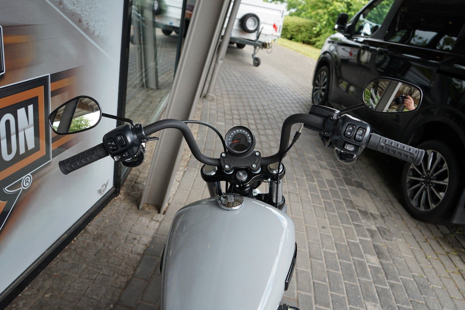 Fahrzeugabbildung Harley-Davidson Street Bob 117 Speichen 2025 Sofort Verfügbar