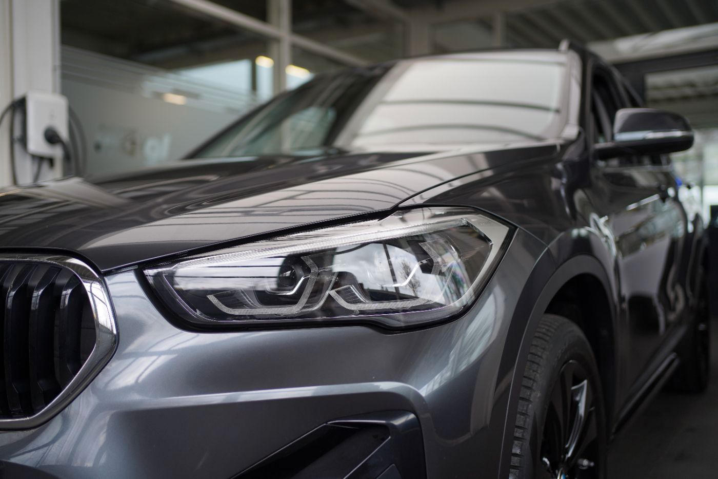 Fahrzeugabbildung BMW X1 20dA Sport Line +Navi+LED+MultifunktionLenkra