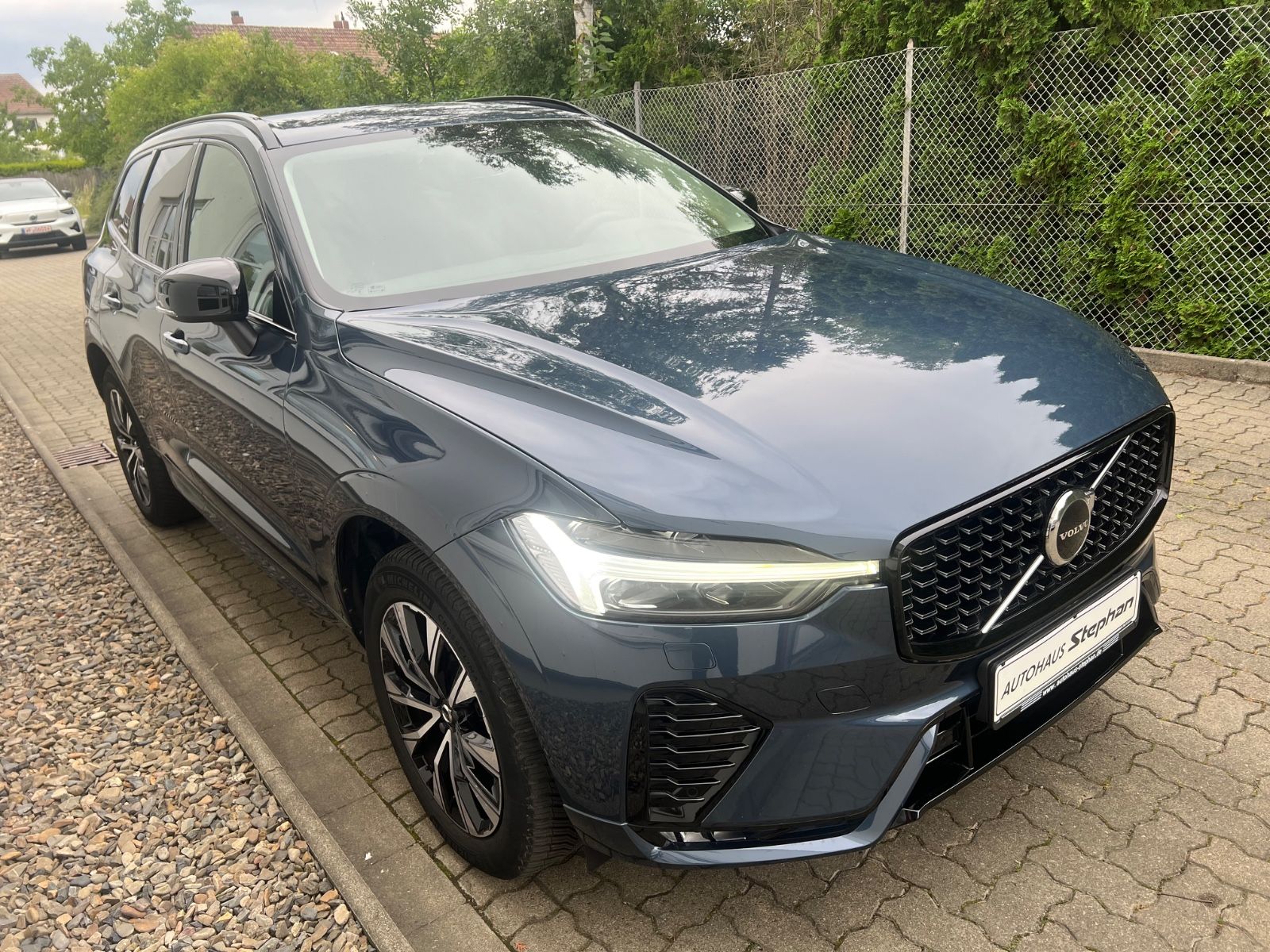 Volvo XC60 B4 Diesel AWD Plus Dark foto 3