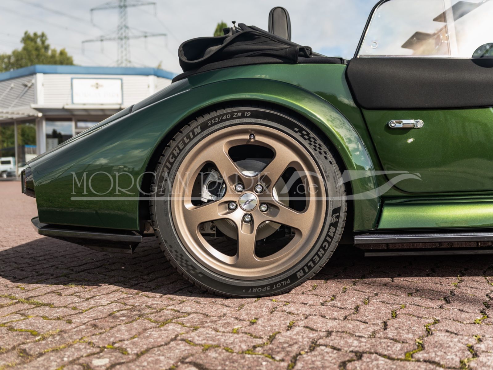Fahrzeugabbildung Morgan Supersport 400