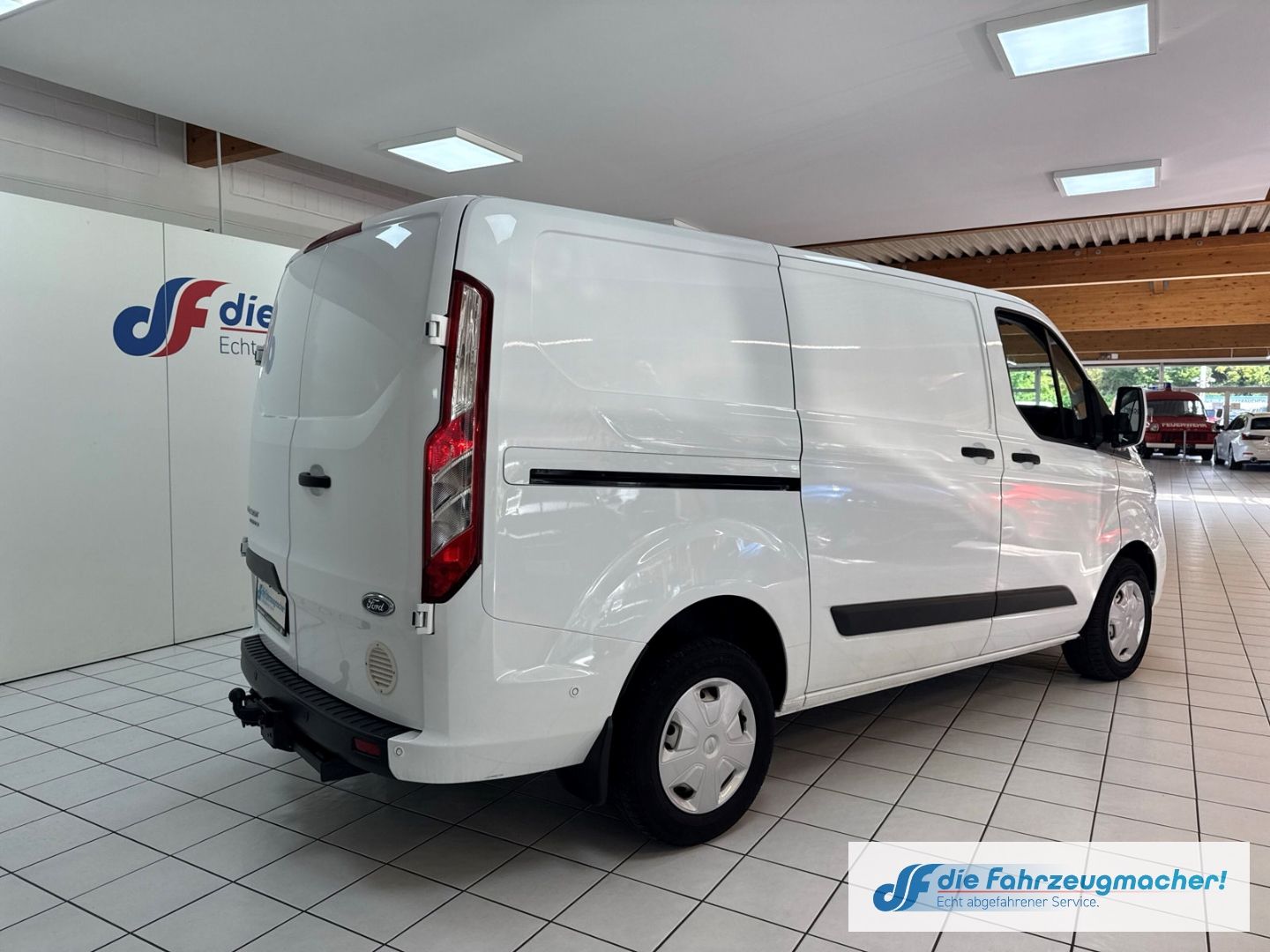 Fahrzeugabbildung Ford Transit Custom Kasten 280 L1 Trend 2.0 TDCi Klim