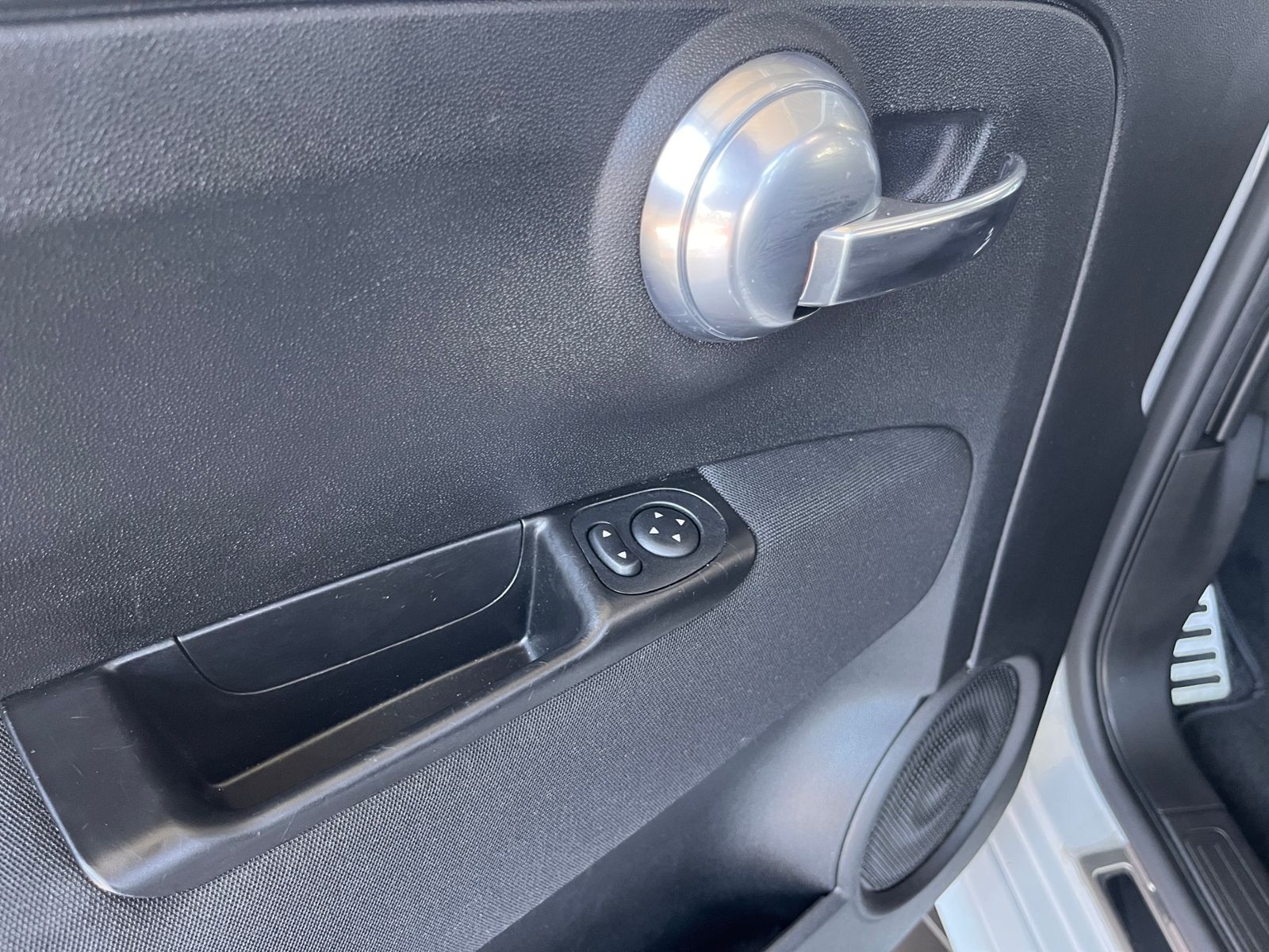 Fahrzeugabbildung Abarth 595C  1.4 T-Jet NAVI ALU