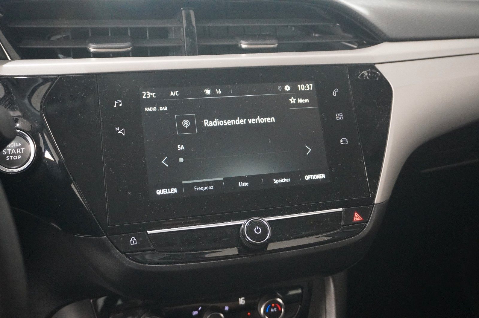 Fahrzeugabbildung Opel Corsa-e F EDITION 7KW NAVI/VIRT/TEMP/DAB/WÄRMEP.