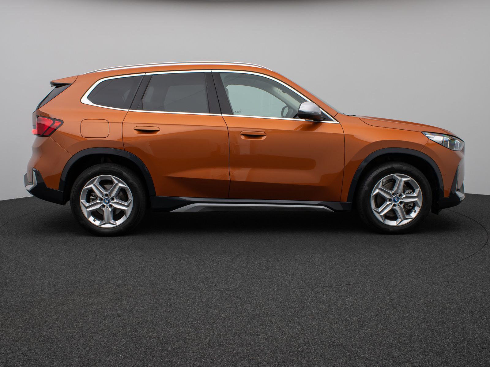 Fahrzeugabbildung BMW X1 xD25e xLine Panorama 360°HUD DAB ACC Sport