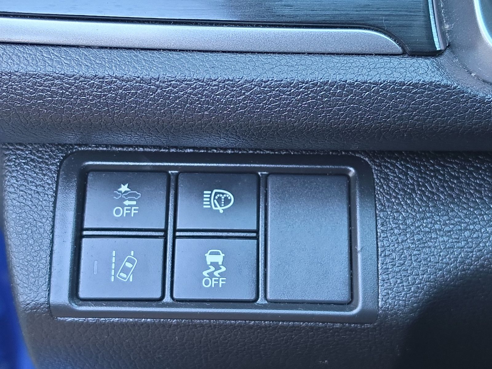 Fahrzeugabbildung Honda Civic Lim. 5-trg. 1.0 Comfort Sport NAVI LED ACC