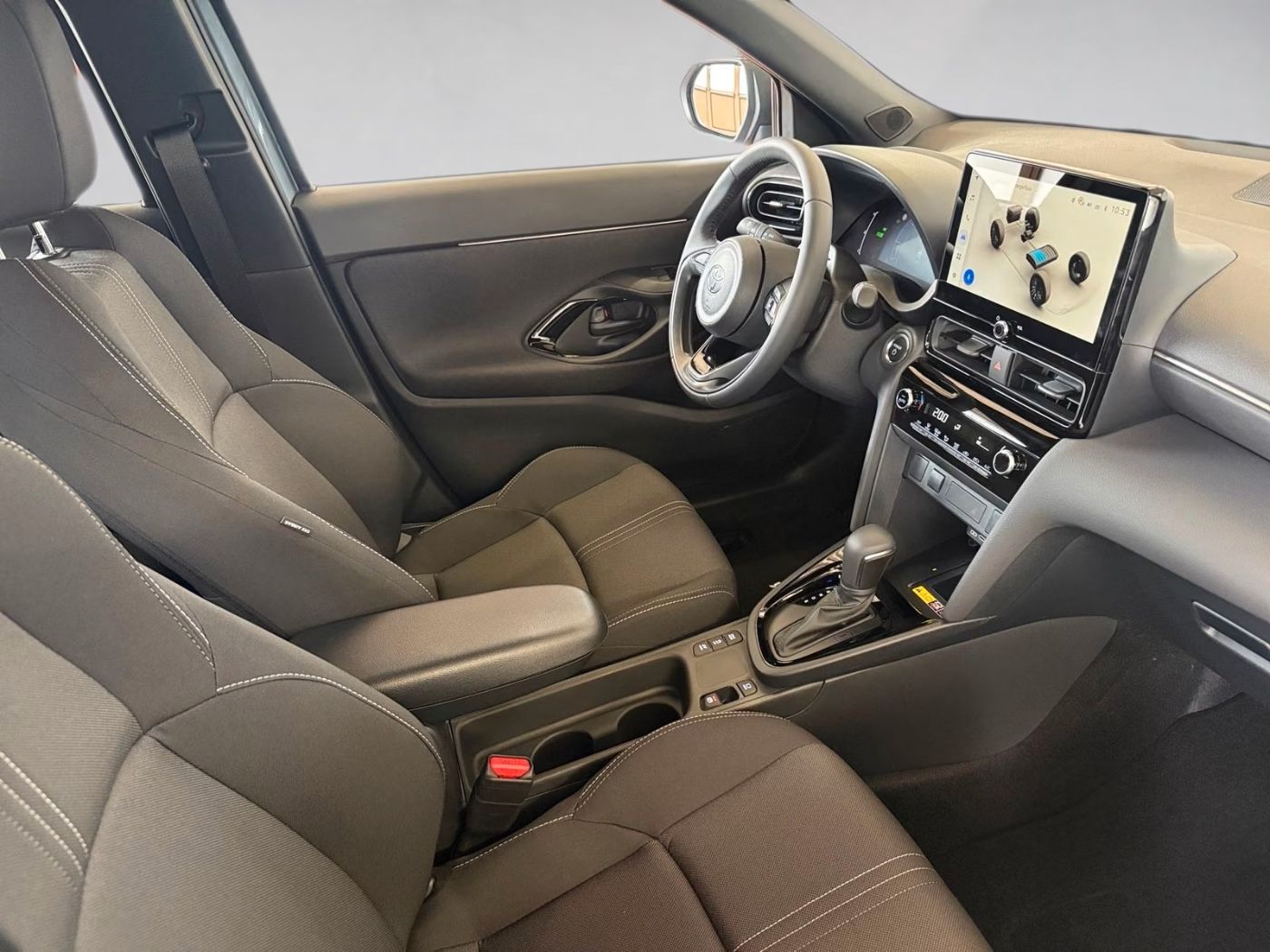 Fahrzeugabbildung Toyota Yaris Cross Teamplayer 1.5-Hybrid KAMERA LED ACC