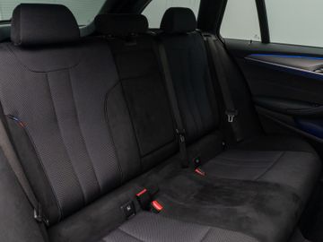 Fahrzeugabbildung BMW 520i Tour M Sport AHK HUD HI-FI  Kamera