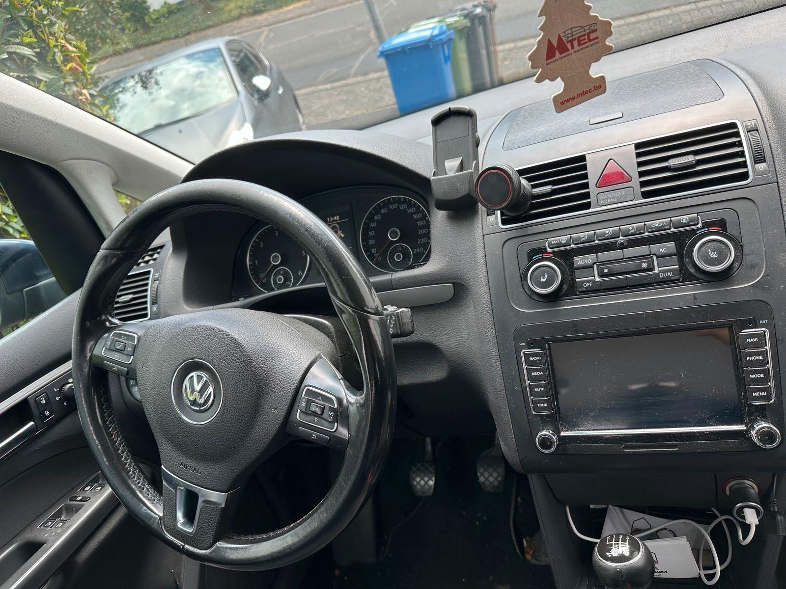 Volkswagen Touran 2012 — photo 5