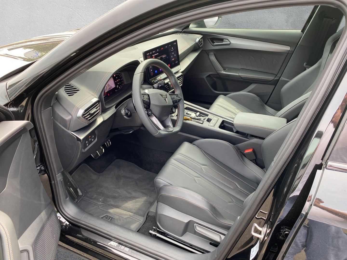 Fahrzeugabbildung CUPRA Formentor VZ5 4Drive 2.5 TSI  * ABT *NP: 84.450