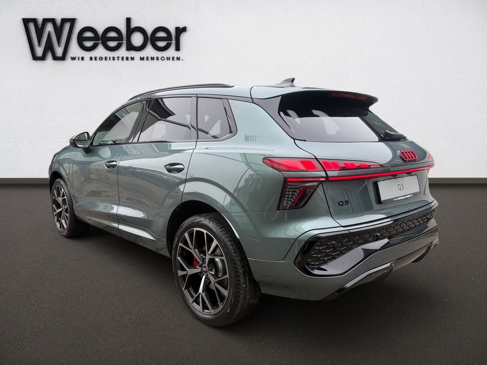 Audi Q3 SUV e-hybrid S-Tronic HeadUp AHK Navi DigiMat foto 12