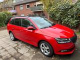 Skoda Kombi 1.0l MPI Style Kamera/Pano/LED/Navi/AppleC - Skoda Fabia von privat