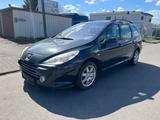 Peugeot 307 Sport HDi FAP 110 Euro 4 AHK Allu Klima - Peugeot 307 Sport mit Diesel-Antrieb