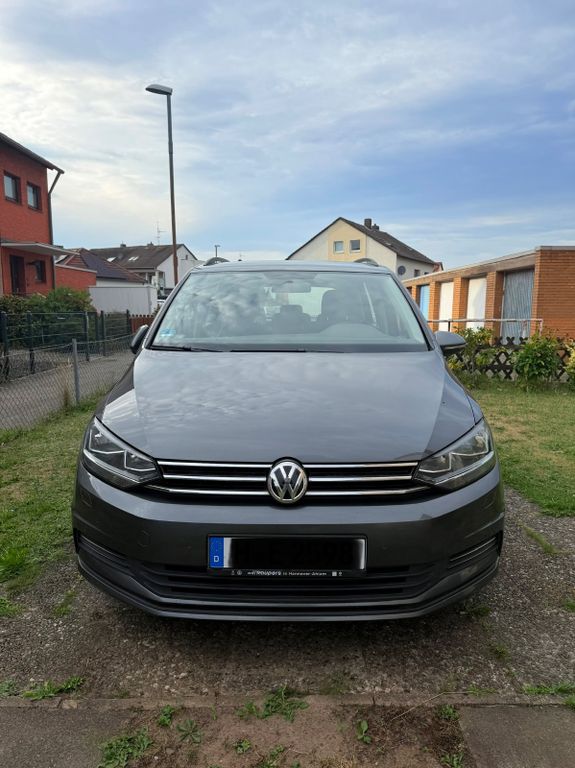 Image of Volkswagen Touran