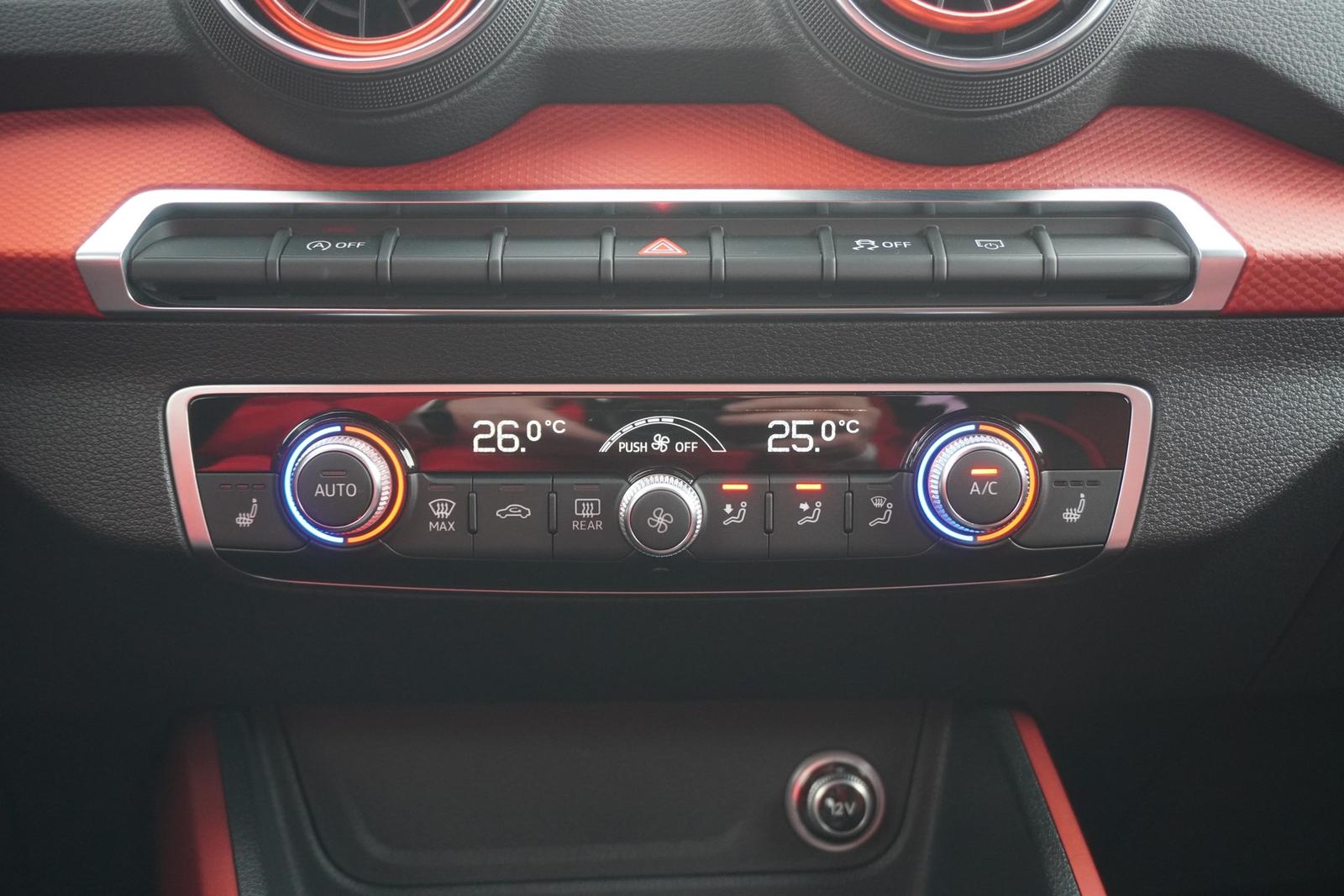 Audi Q2 1.0 TFSI Sport LED Navi Tempomat Sitzheizung