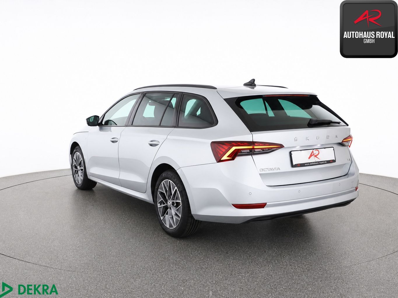 Skoda Octavia Combi 2.0 TDI 4x4 KESSY,ACC,CARPLAY,SH imagem 3