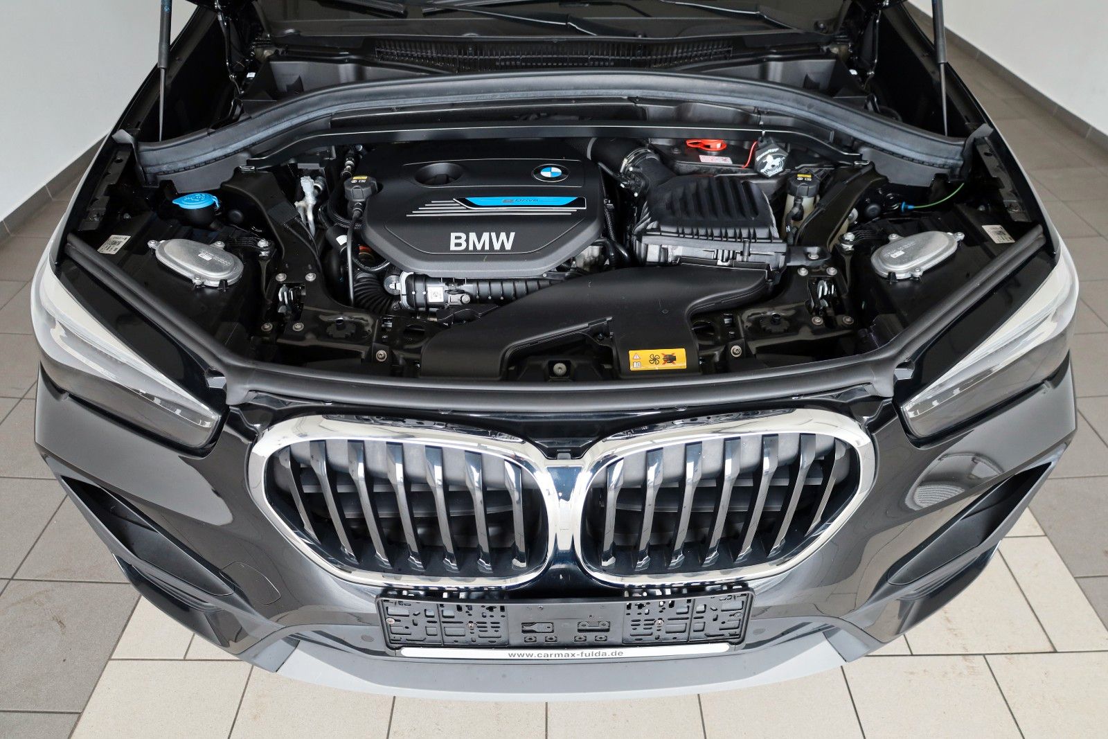 Fahrzeugabbildung BMW X1 xDrive 25e Advantage,Leder,Navi,HUD,Kamera,SH