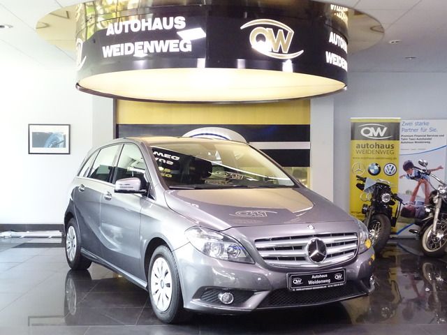 Mercedes-Benz B 180 BLE Autom PDC SHZ Temp.2 Hand erst 70000KM