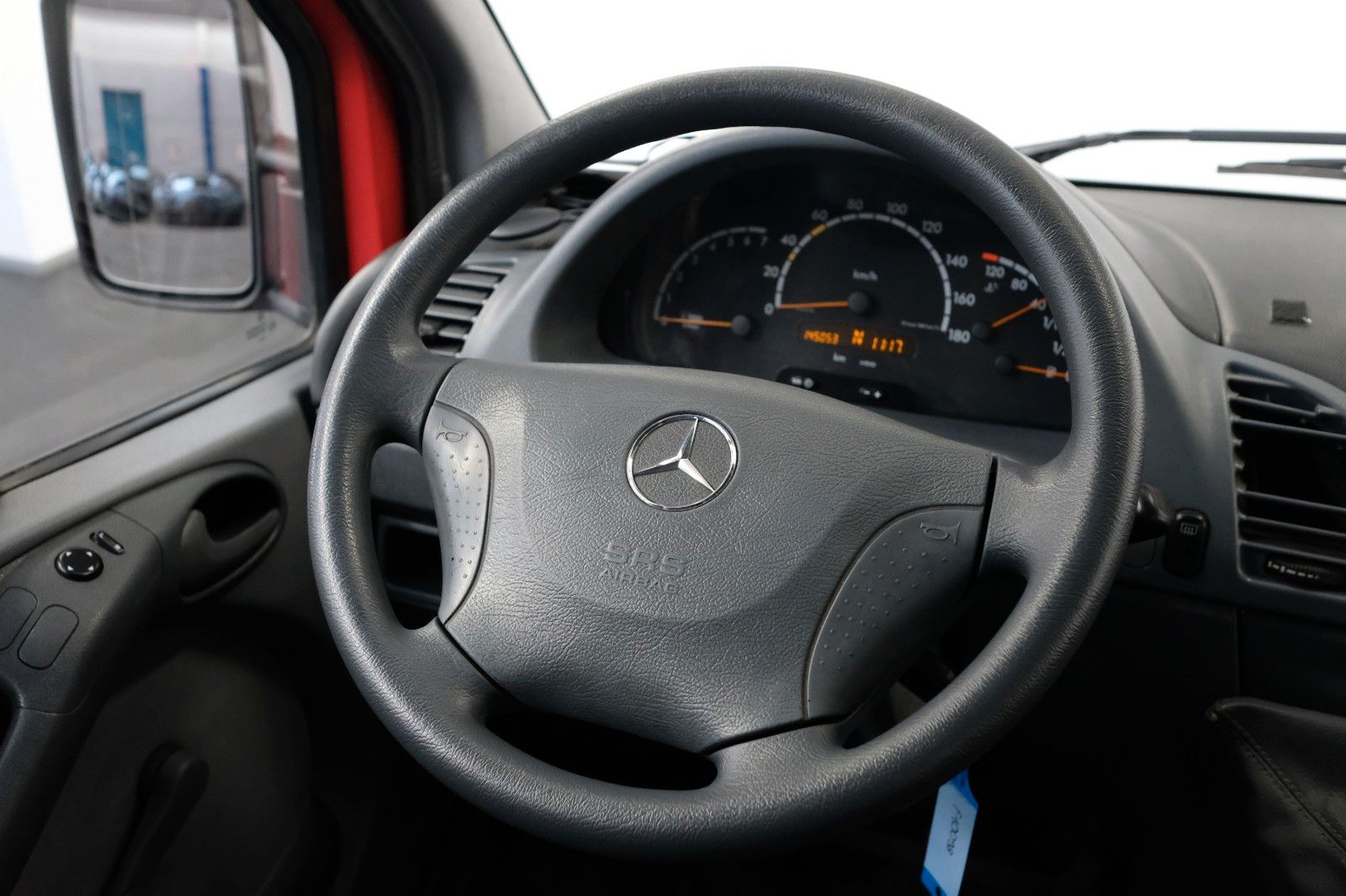 Fahrzeugabbildung Mercedes-Benz Sprinter Kombi 211 CDI 8-Sitzer EX-FEUERWEHR