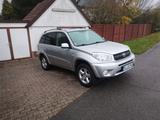 Toyota RAV 4 2.0-l-VVT-i 4x4 - - gebrauchte Toyota RAV 4 aus dem Jahr 2004