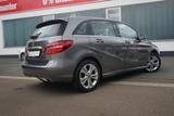 Mercedes-Benz B200 d 4Matic LED Navi Totwinkel AHK Kamera PDC - Mercedes-Benz B 200 aus 2017