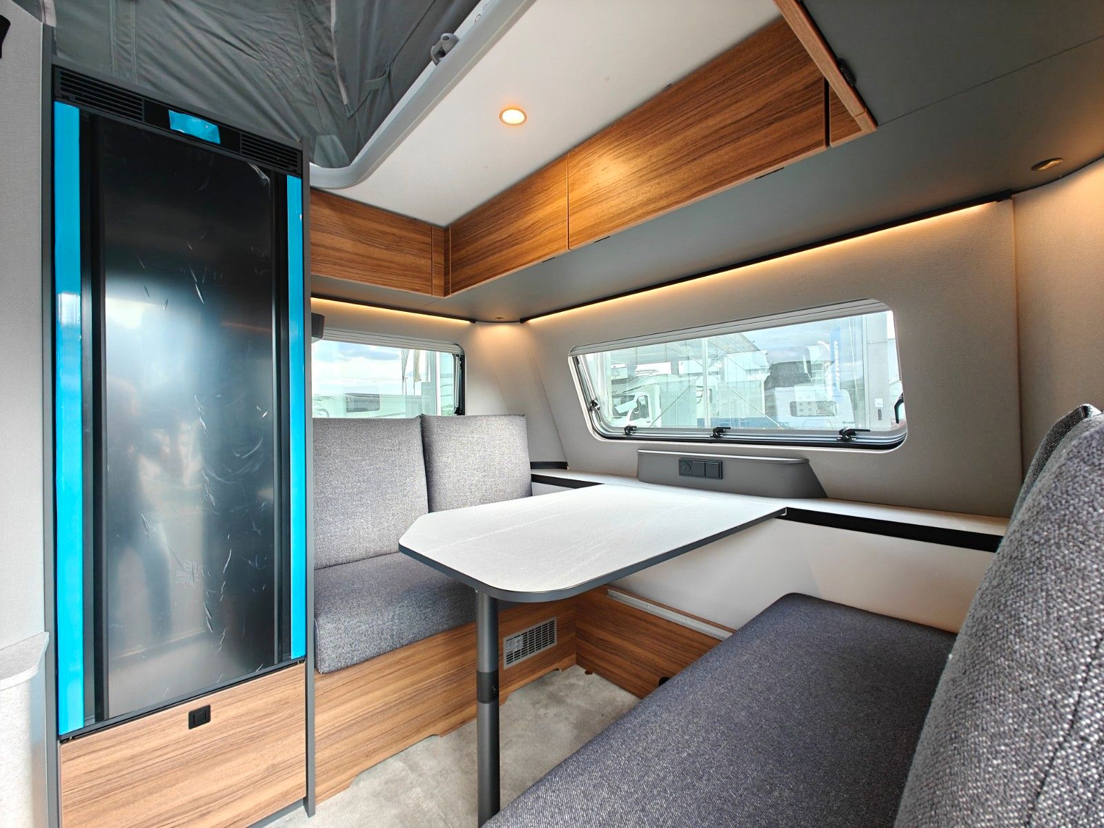 Fahrzeugabbildung HYMER / ERIBA / HYMERCAR Feeling 442 2026