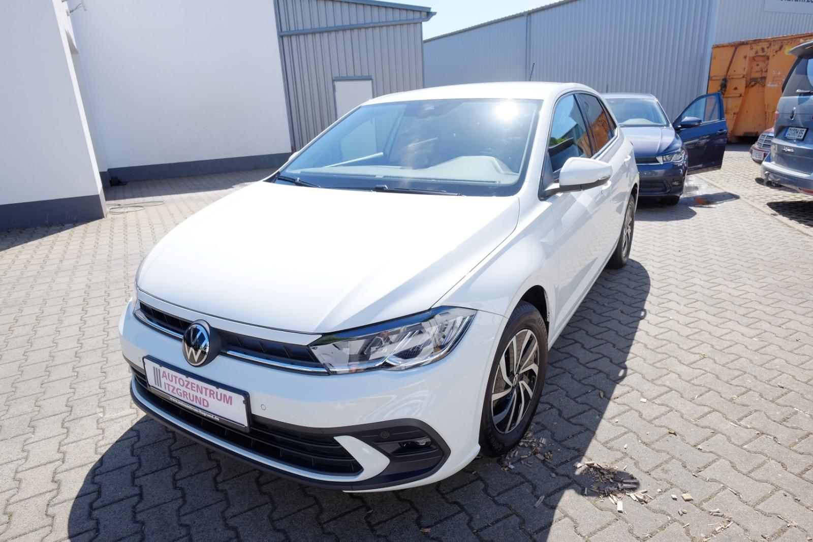 Volkswagen Polo VI 1.0 TSI Life AppC/SH/Kam/ALU/LED