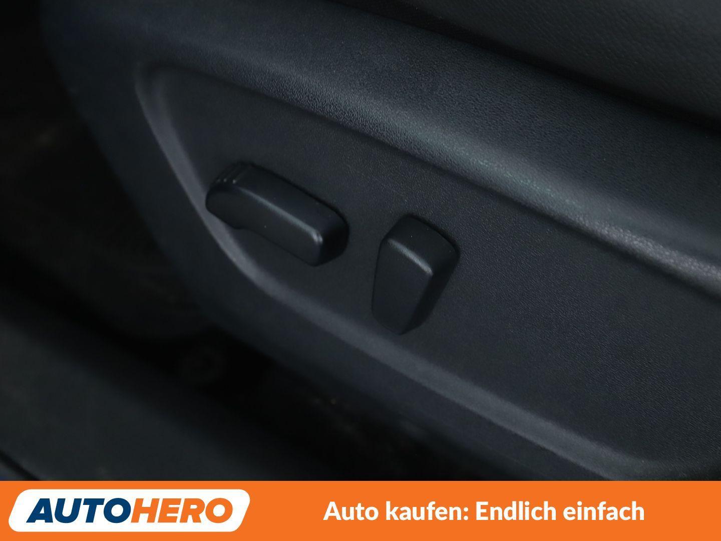 Nissan Qashqai 1.3 DIG-T Acenta Aut.*NAVI*TEMPO*CAM*PDC