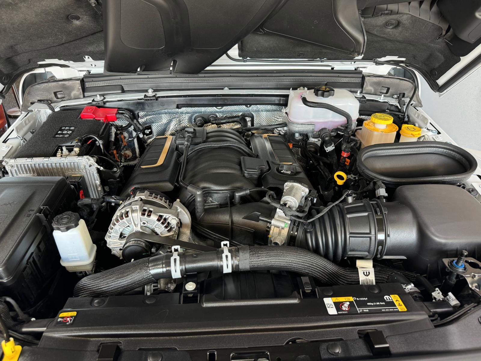 Fahrzeugabbildung Jeep RUBICON 392-V8-3" FAHRWERK-37" REIFEN-POWERSTEPS
