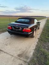 Mercedes-Benz 350 - Mercedes-Benz 350 mit Benzin-Antrieb