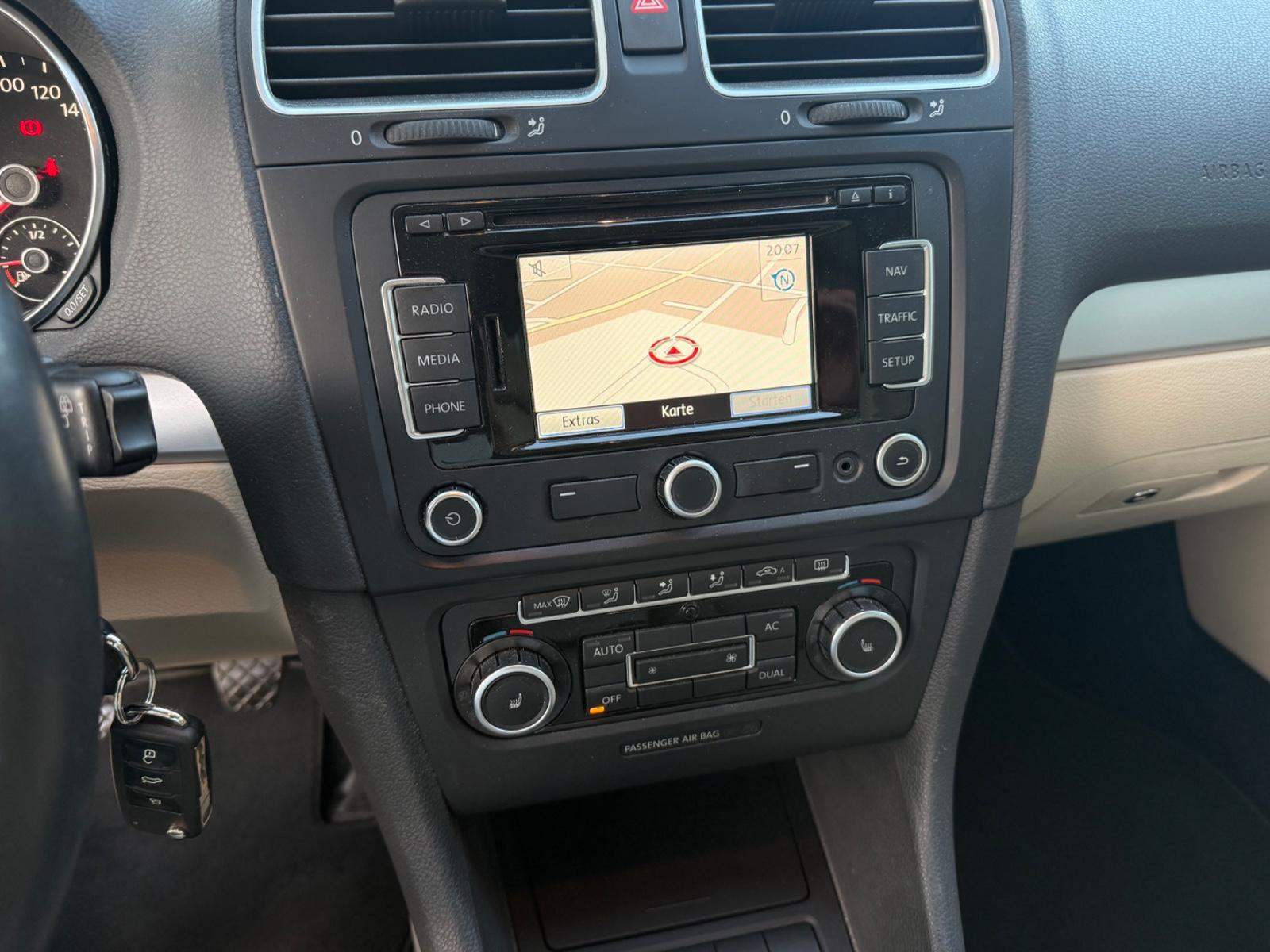 Volkswagen Golf 2010 — photo 14