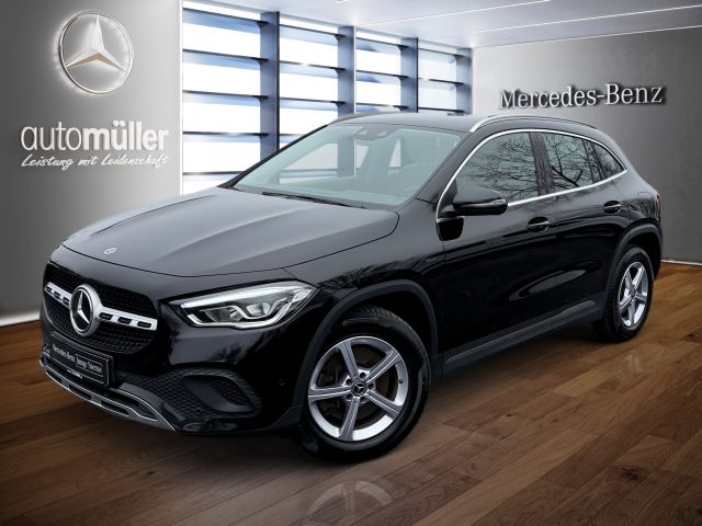 MERCEDES-BENZ GLA 250 e PROGRESSIVE+AHK+EASYPACK+KAMERA