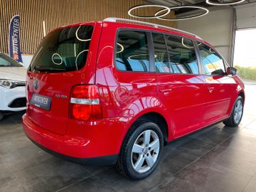 Volkswagen Touran Highline Aut.*1.Hand*TÜV NEU*7 Sitze*AHK*