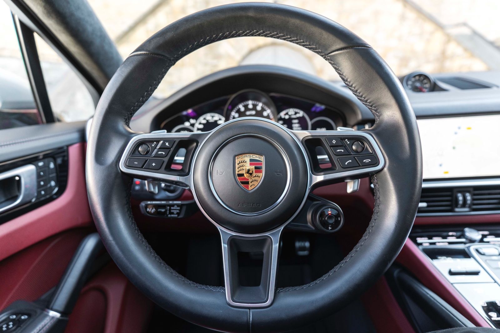 Fahrzeugabbildung Porsche Cayenne Coupe GTS LED HUD PASM 360° BOSE CHRONO