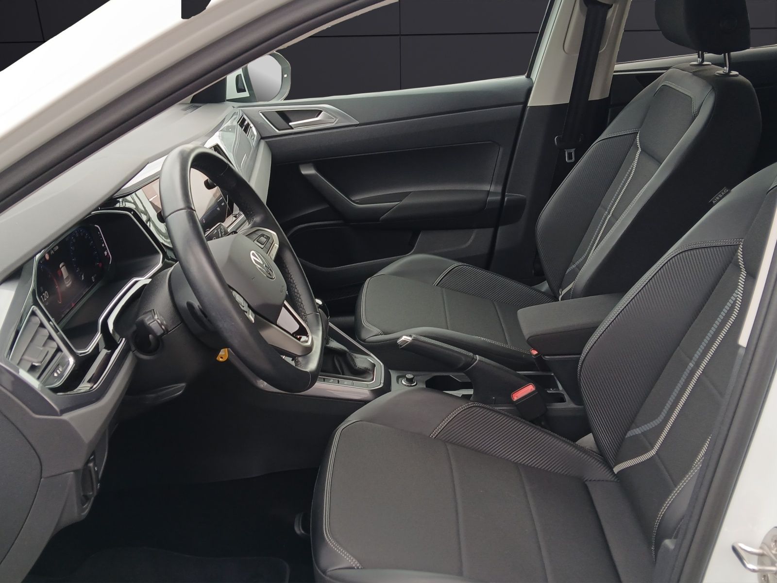 Fahrzeugabbildung Volkswagen Taigo TSI Style DSG Matrix Navi ACC AID SHZ Park